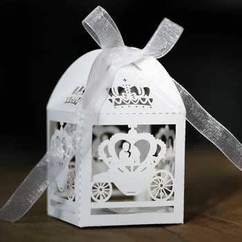 50 Adet Lazer Kesim Kağıt Şeker Kutusu Gelin Damat Taç Düğün Araba Hediyeler Ambalaj Çanta Kutusu Parti Dekorasyon Çerezler Çikolata Kutusu