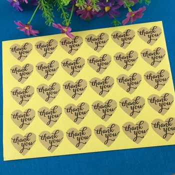 500 Adet / grup Retro Vintage Stil Kalp Tasarım Kendinden Yapışkanlı Kraft Kağıt Çıkartmalar Etiket Sızdırmazlık Bagaj Dönüş Konuk Hediyeler Çıkartmalar