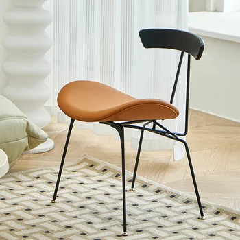 Rahat Siyah Metal Bacaklar yemek sandalyeleri Modern İskandinav Mutfak Yatak Odası Kat Sandalyeler Deri Okuma Cadeiras Ev Mobilyaları
